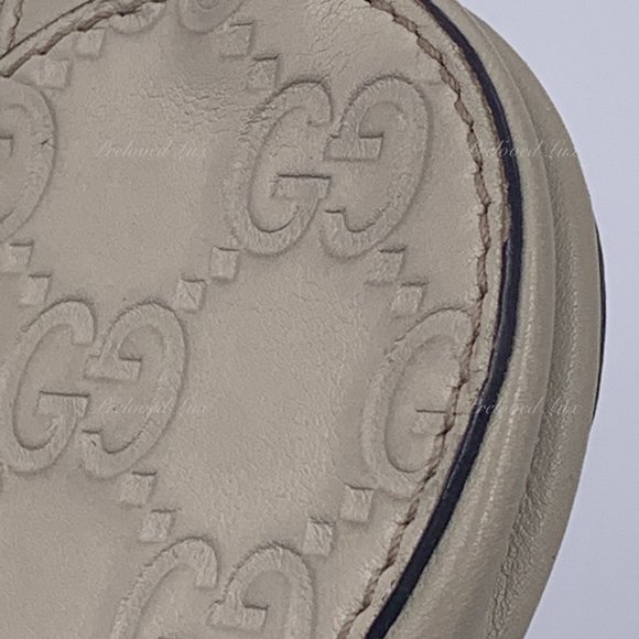 Authentic Gucci GG logo Monogram Heart Coin Case - Picture 11 of 15